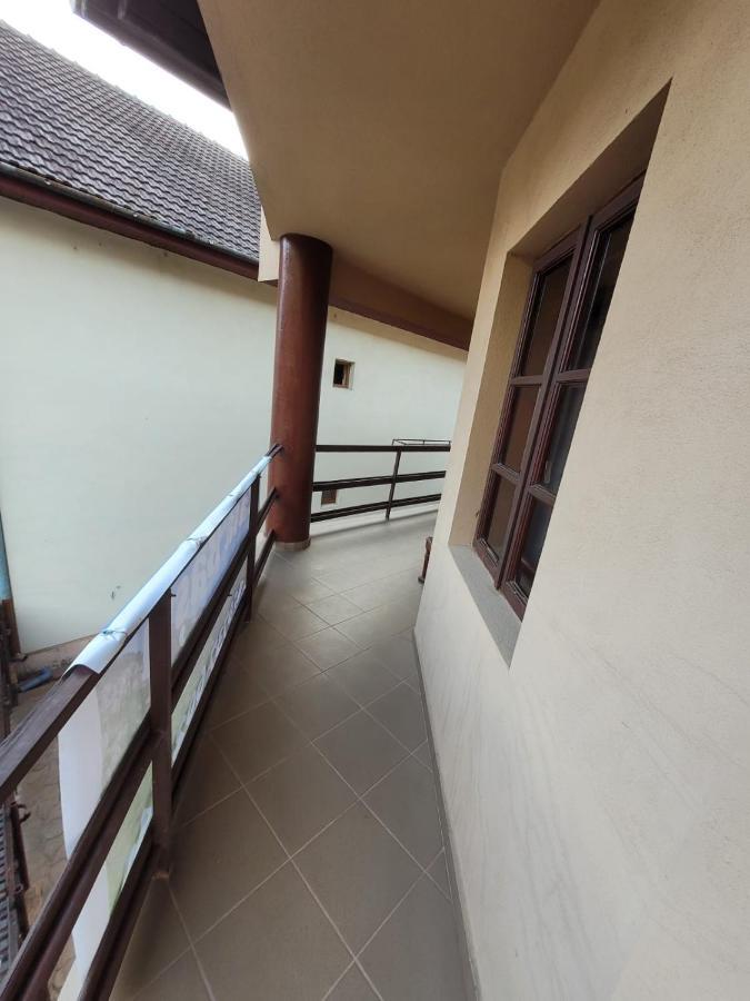 Villa Casa Basu à Băile Herculane Extérieur photo